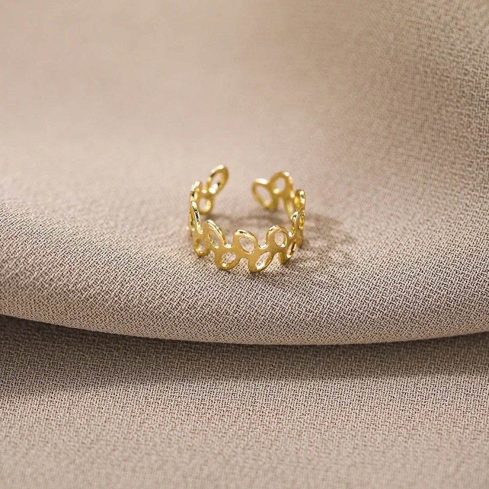 5pcs;Silver Color Leaves Clip Earrings for Women Men Creative Simple C Ear Cuff Non-Piercing Ear Ear Clip Set Trend Jewelry Gift